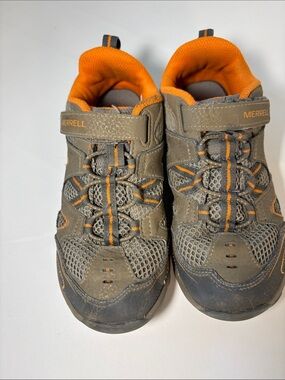 Merrell Kids Gray and Orange Trail Sneakers with Hook-and-Loop Strap